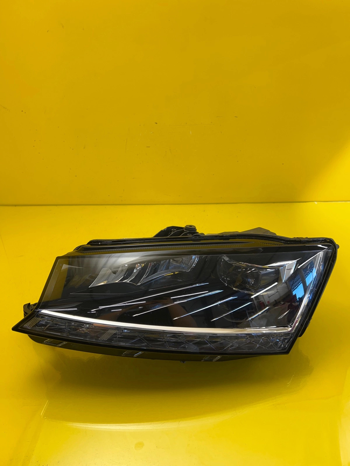 Far stânga Full LED Facelift OEM 27514