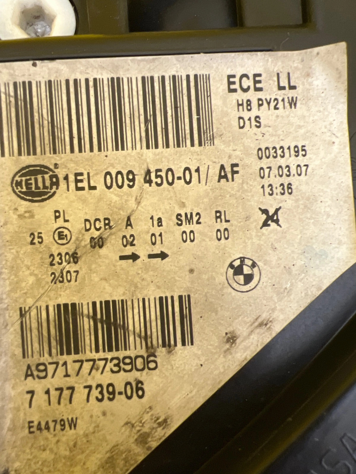 Far stânga Bi-Xenon BMW Seria 5 E60 Facelift 2007-2010 OEM 7177739-06 - Image 2