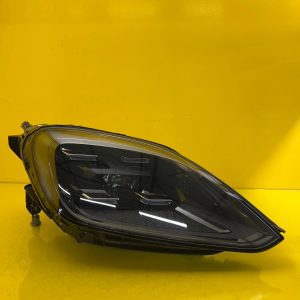 Far dreapta Full LED  Facelift OEM 27661
