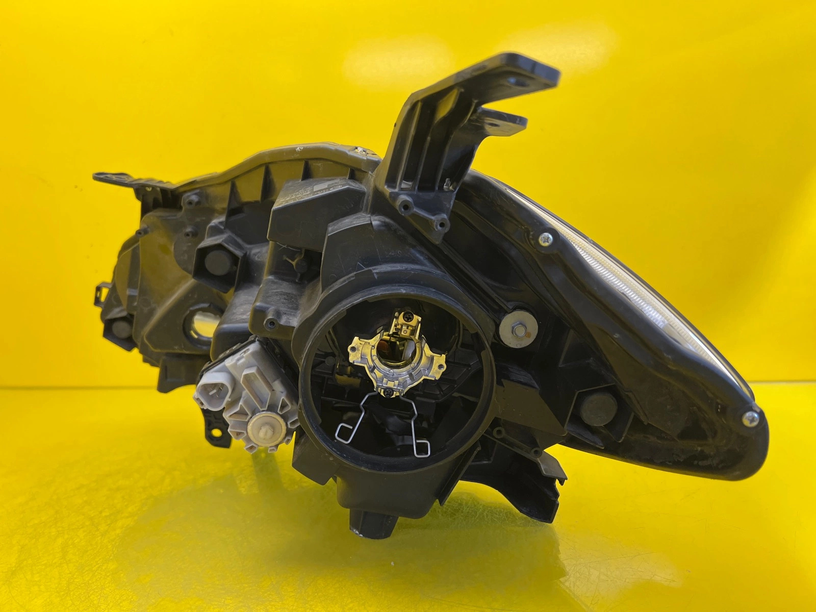 Far Dreapta Suzuki SX4 S-Cross Xenon - Image 5
