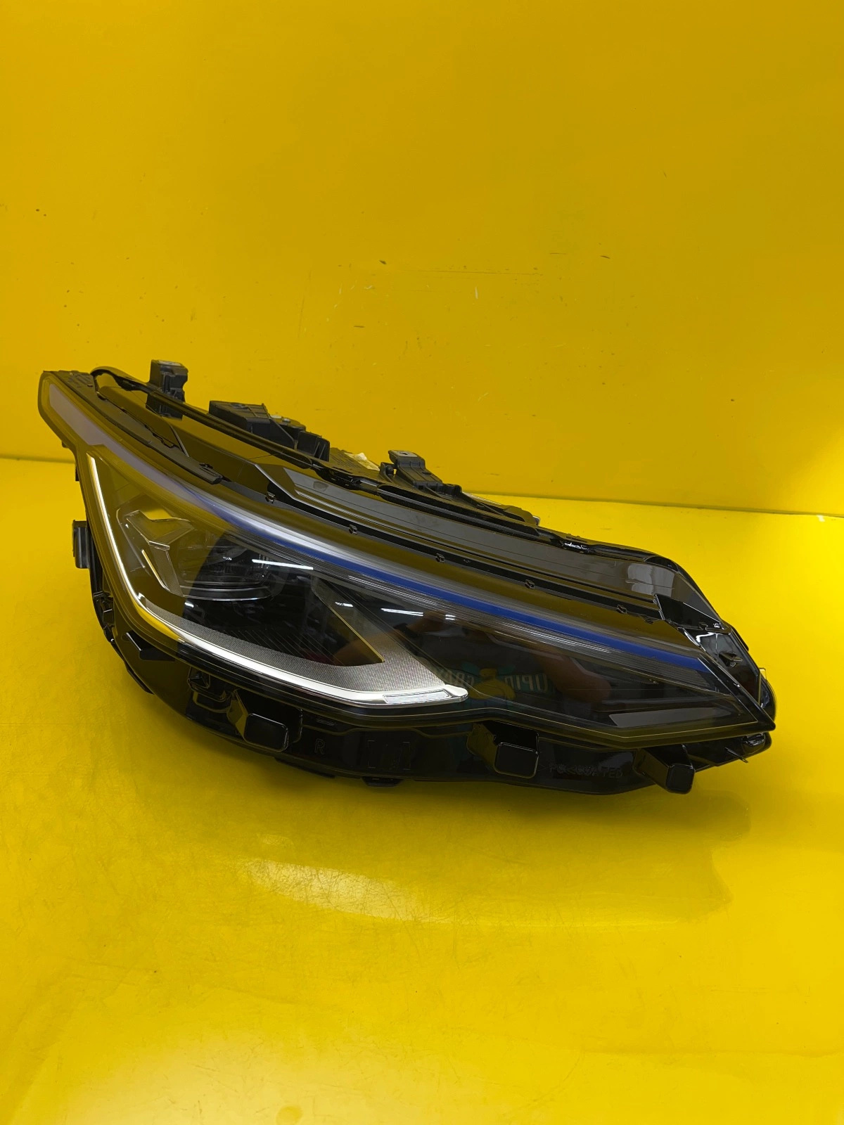 Far dreapta Full LED OEM 27706