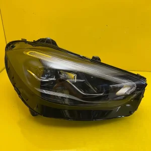 Far Dreapta Mercedes C-Class W206 Full LED