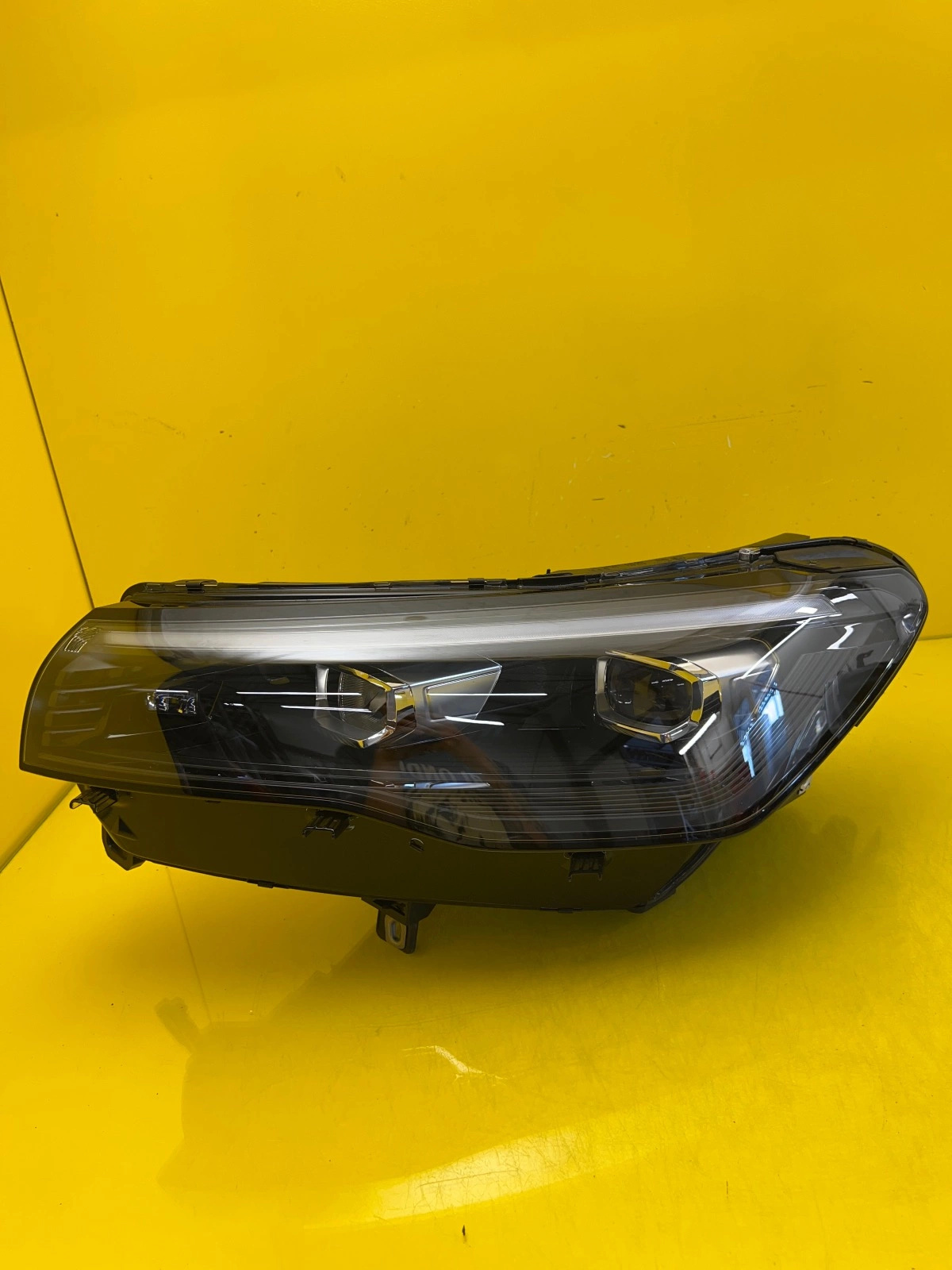 Far stânga Full LED OEM 27889