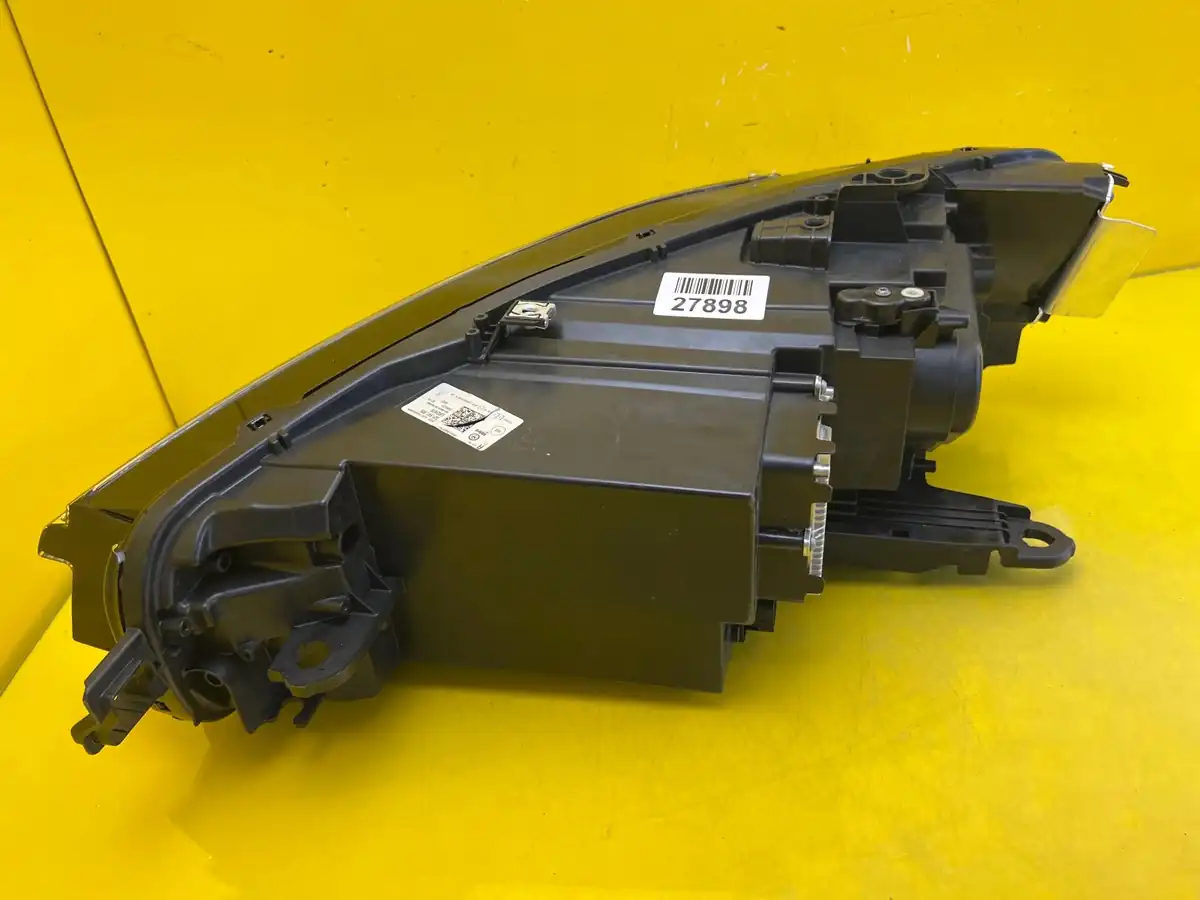 Far Dreapta VW Passat B9 Full LED