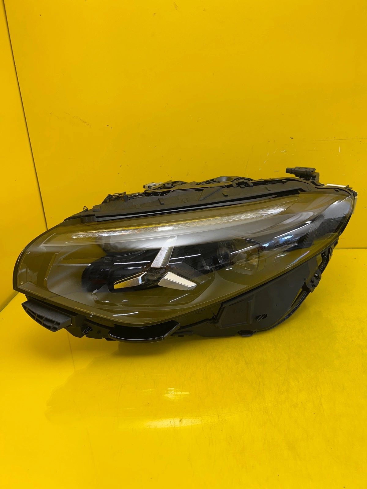 Far stânga LED OEM 27903