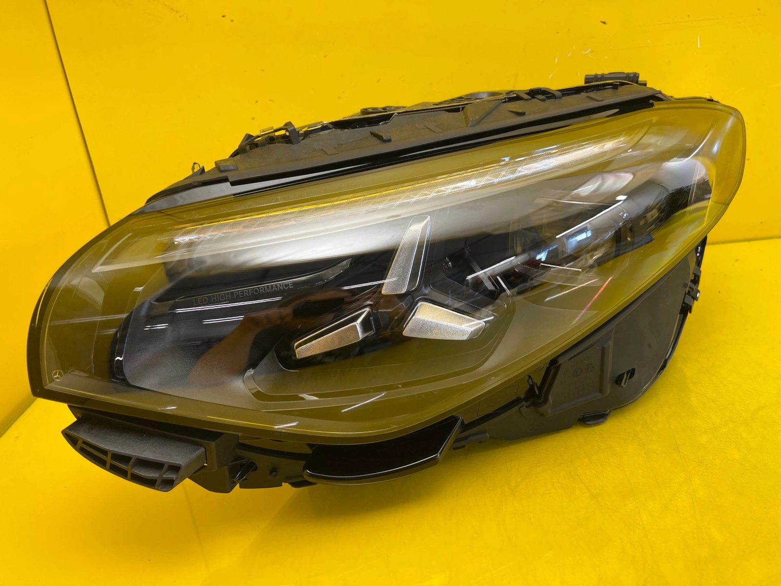 Far stânga LED OEM 27903 - Image 2