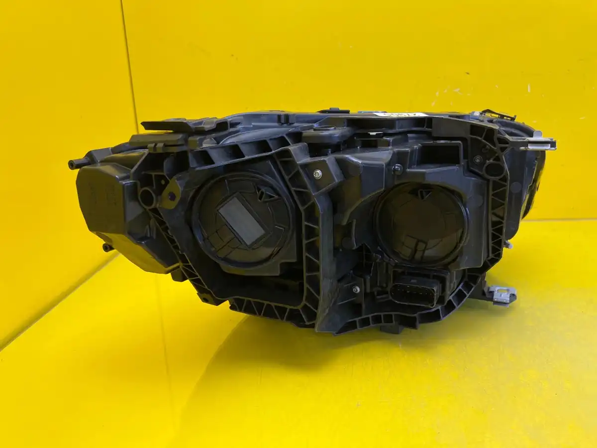Far Mercedes CLA III W174 C174 Multibeam LED