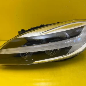Far Stanga Volvo V40 S40 Mid LED