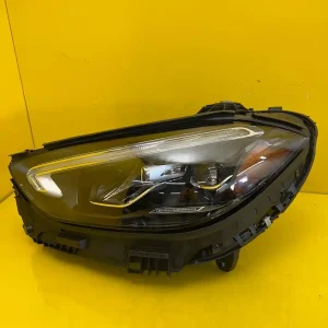 Far Mercedes C-Class W206 Full LED