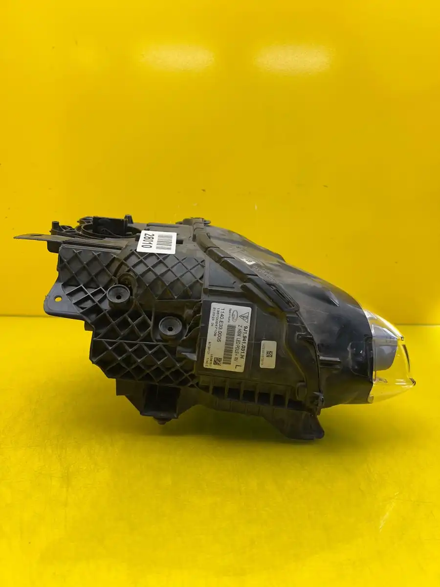 Far Porsche Taycan Matrix Full LED