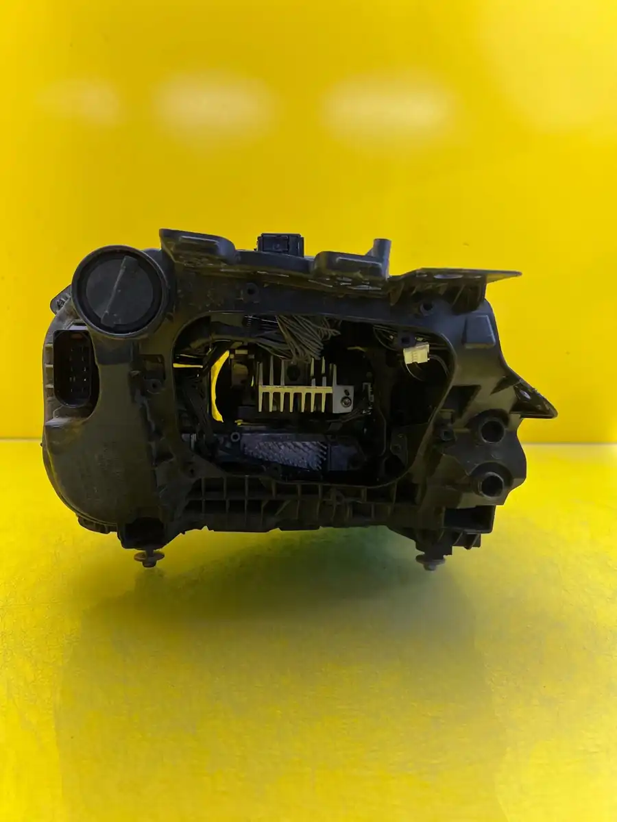 Far Porsche Taycan Matrix Full LED