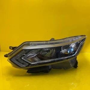 Far Stanga Nissan Qashqai Ii Lift J11 LED