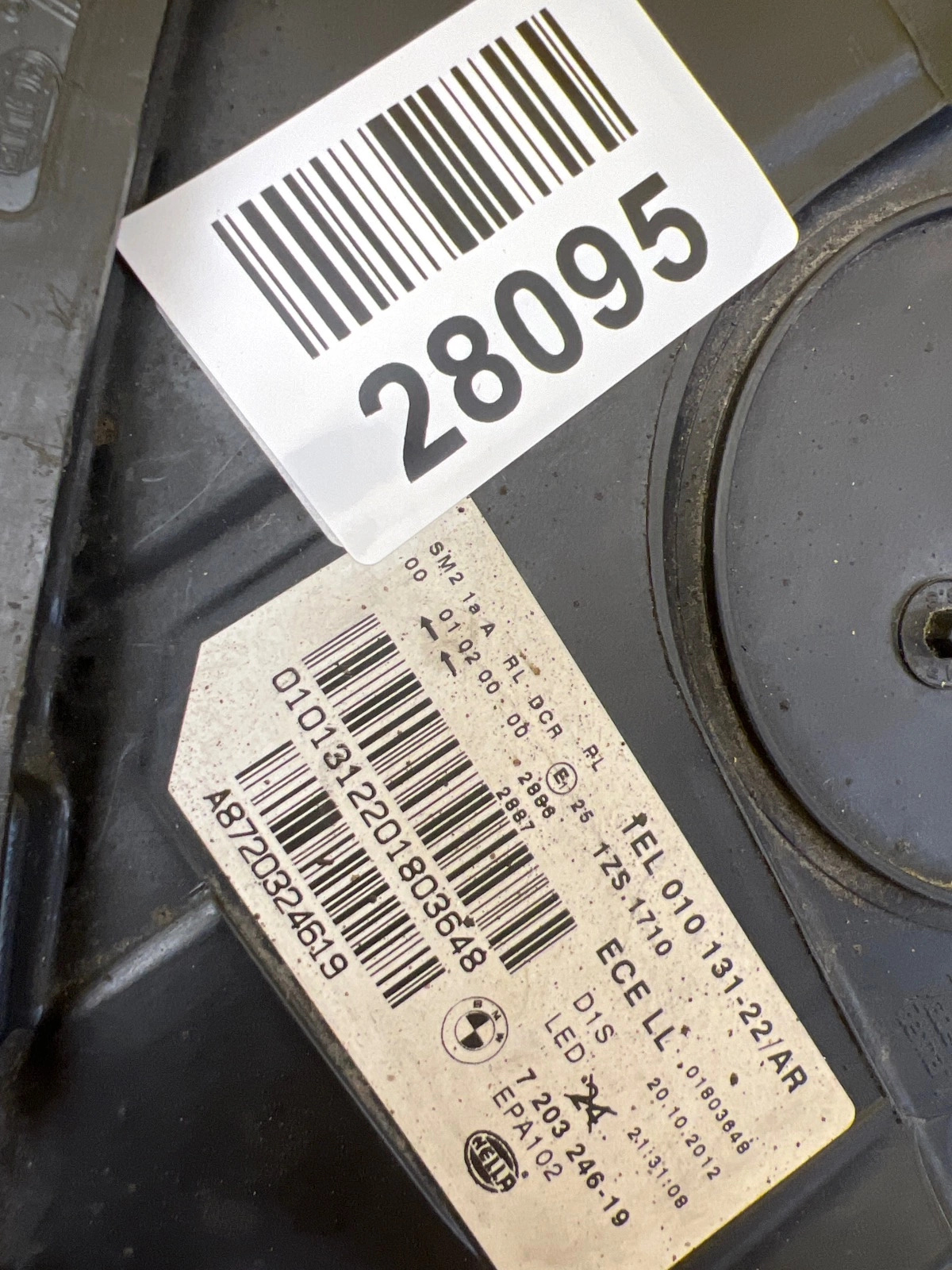 Far dreapta Xenon BMW Seria 5 F10 OEM 7203246-19 - Image 2