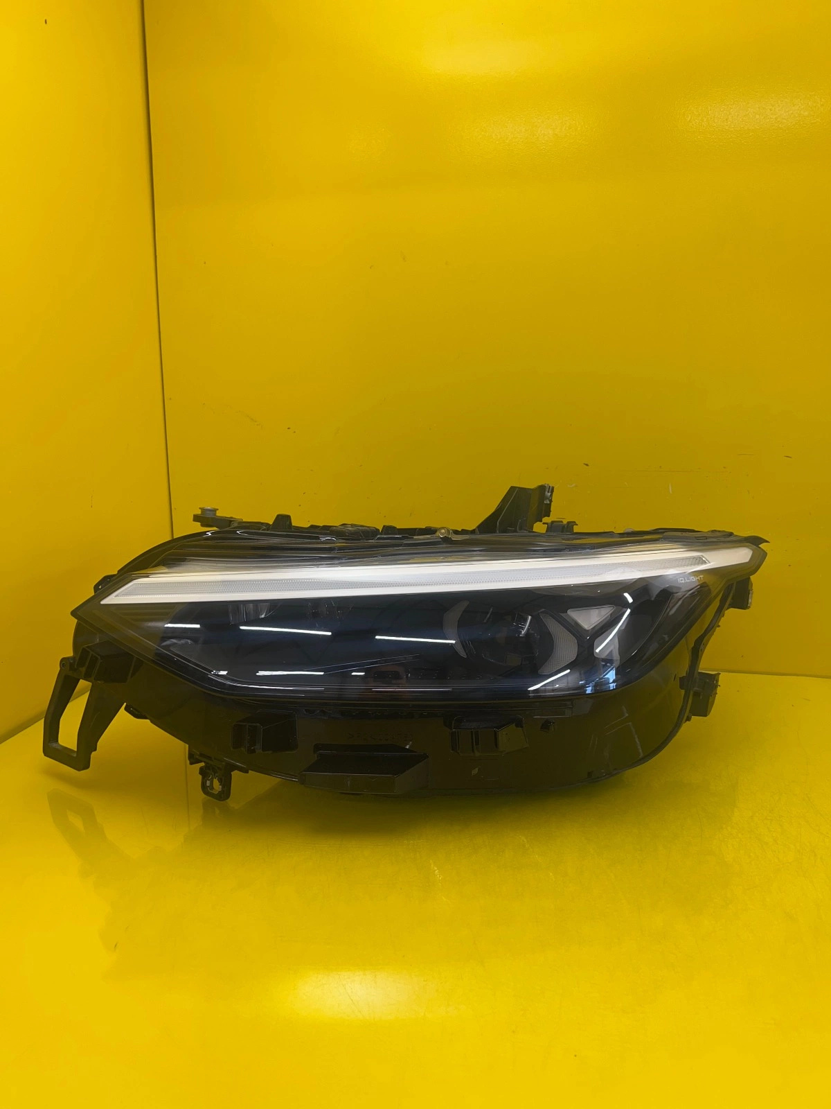 Far stânga Full LED OEM 28097