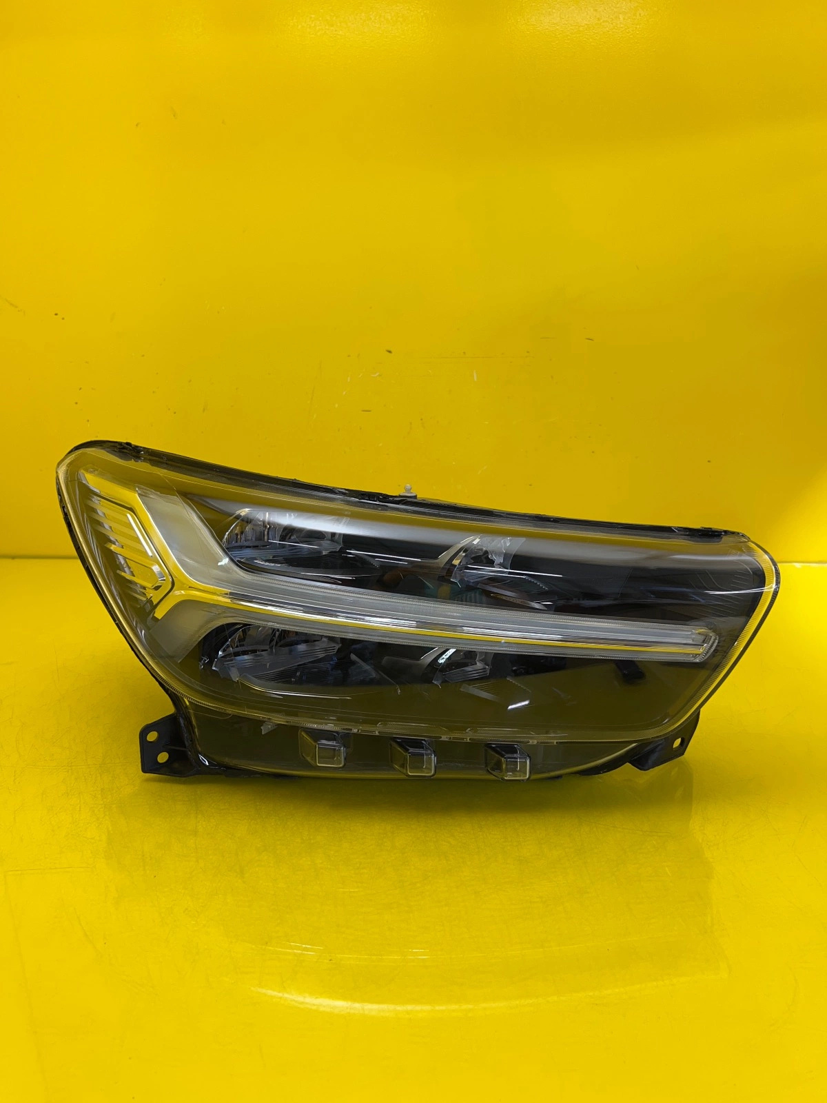 Far dreapta Full LED OEM 28139