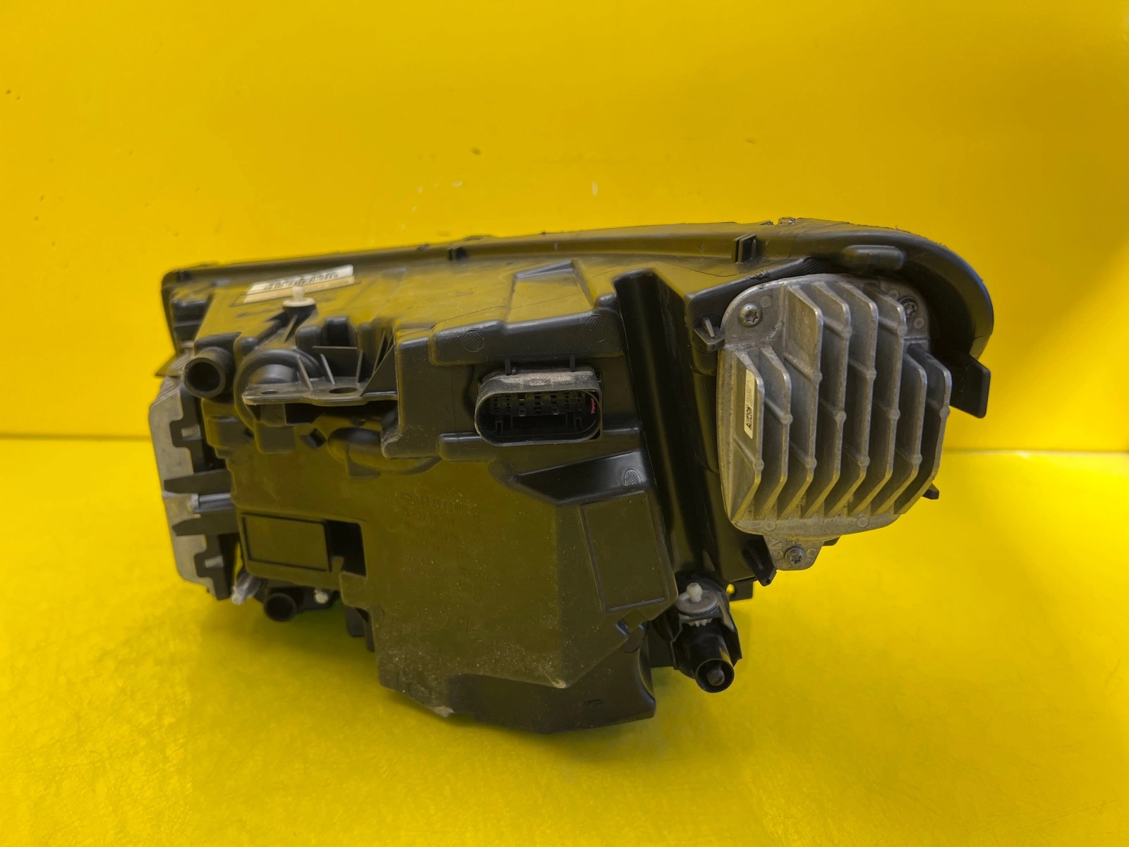Far dreapta Full LED OEM 28139 - Image 4