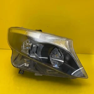 Far Dreapta Mercedes Klasa W447