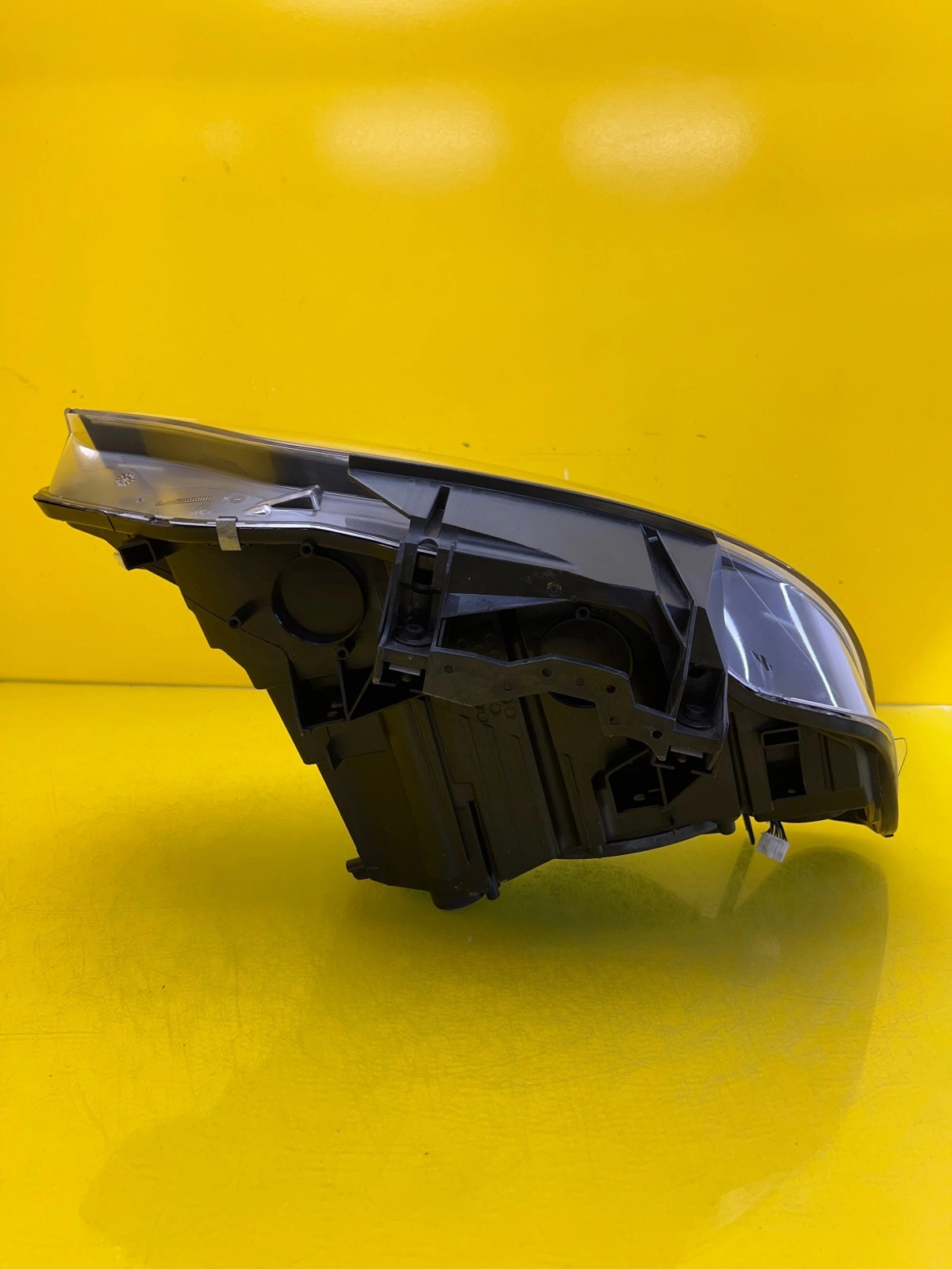 Far stânga Full LED Adaptive F32 OEM 7424101-02 - Image 5