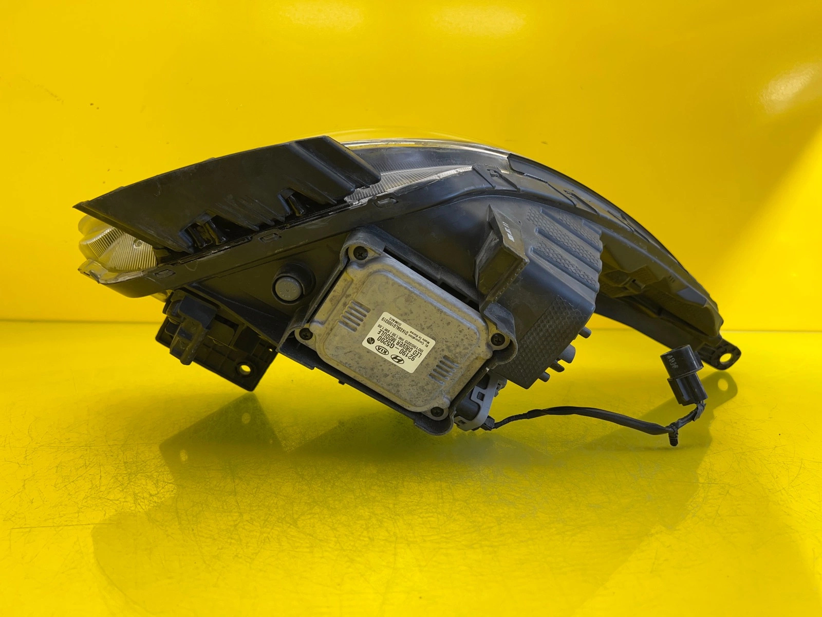 Far Kia Niro Lift Full LED - Image 5