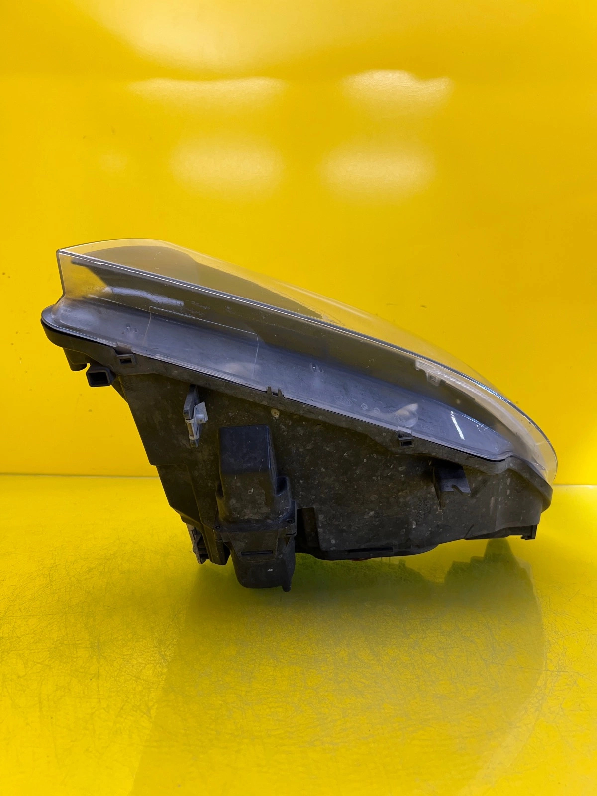 Far stânga Xenon BMW Seria 3 E90 OEM 28275 - Image 6