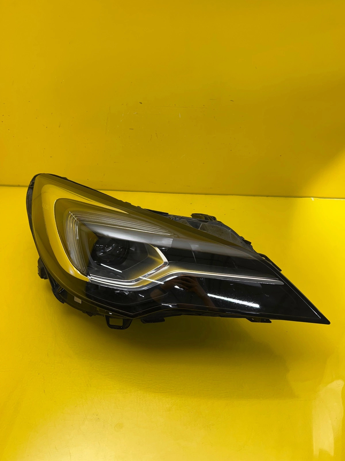 Far dreapta Full LED OEM 28394