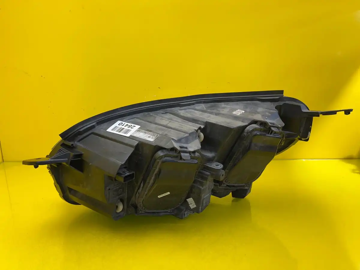 Far Dreapta Peugeot Expert Traveller Iii Bixenon