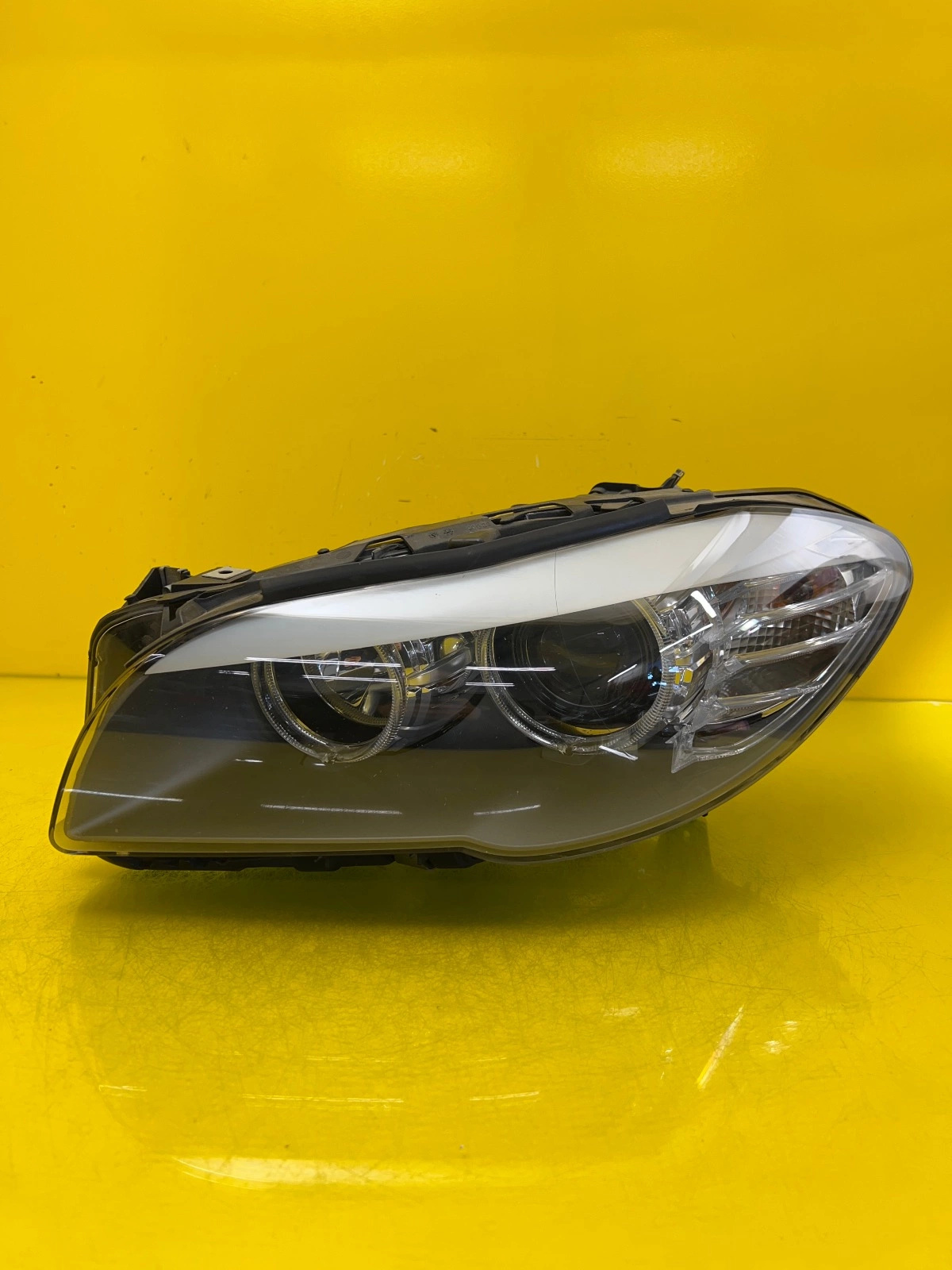 Far stânga BMW Seria 5 F10 2010-2017 OEM 7203239-12