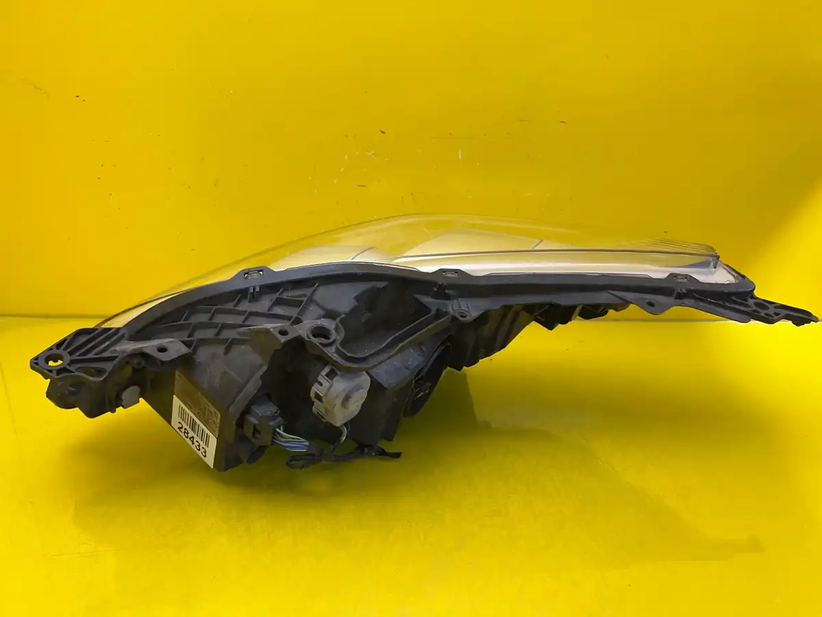Far Dreapta Peugeot 508 10 Xenon
