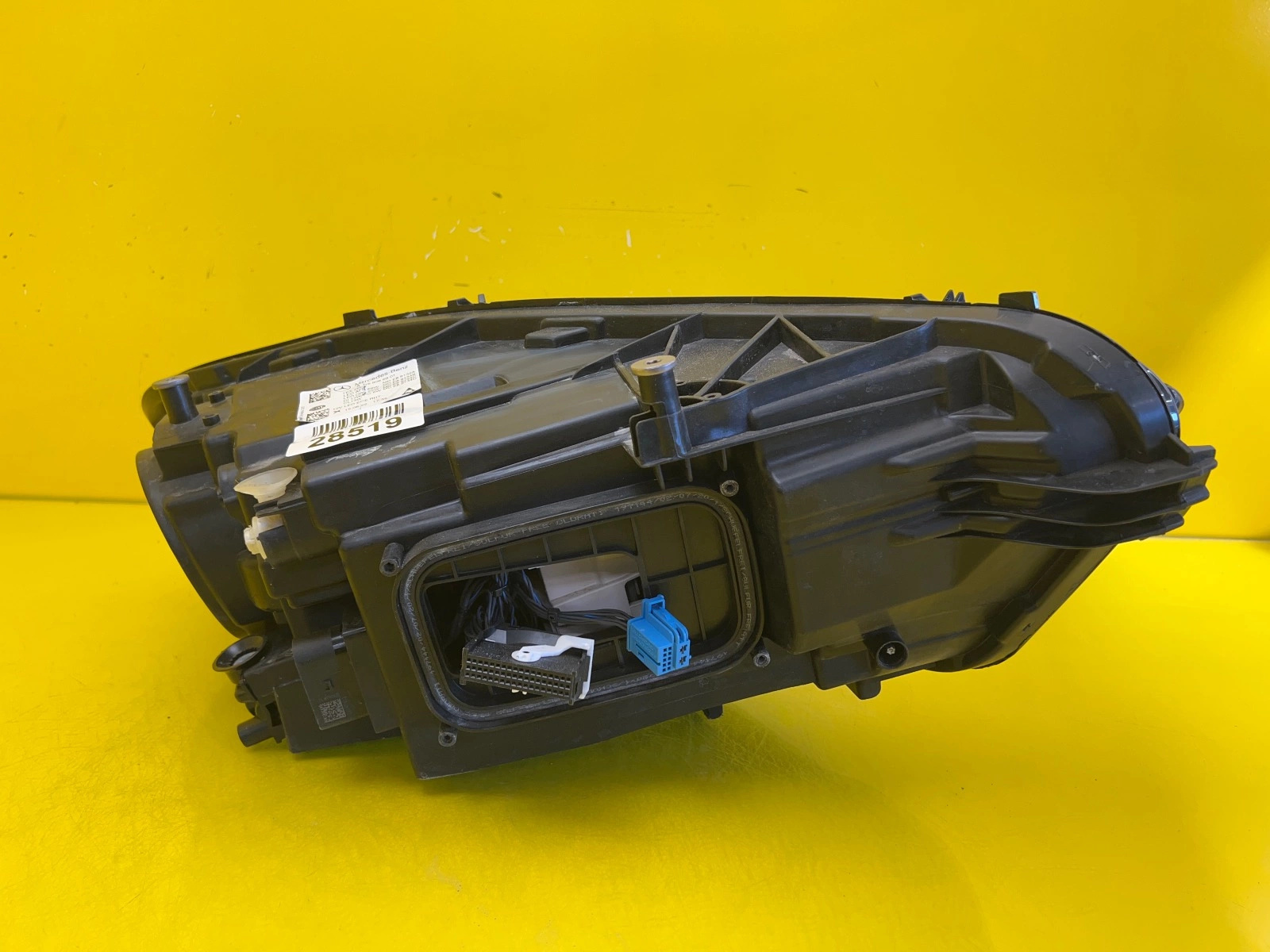 Far stânga LED OEM 28519 - Image 3