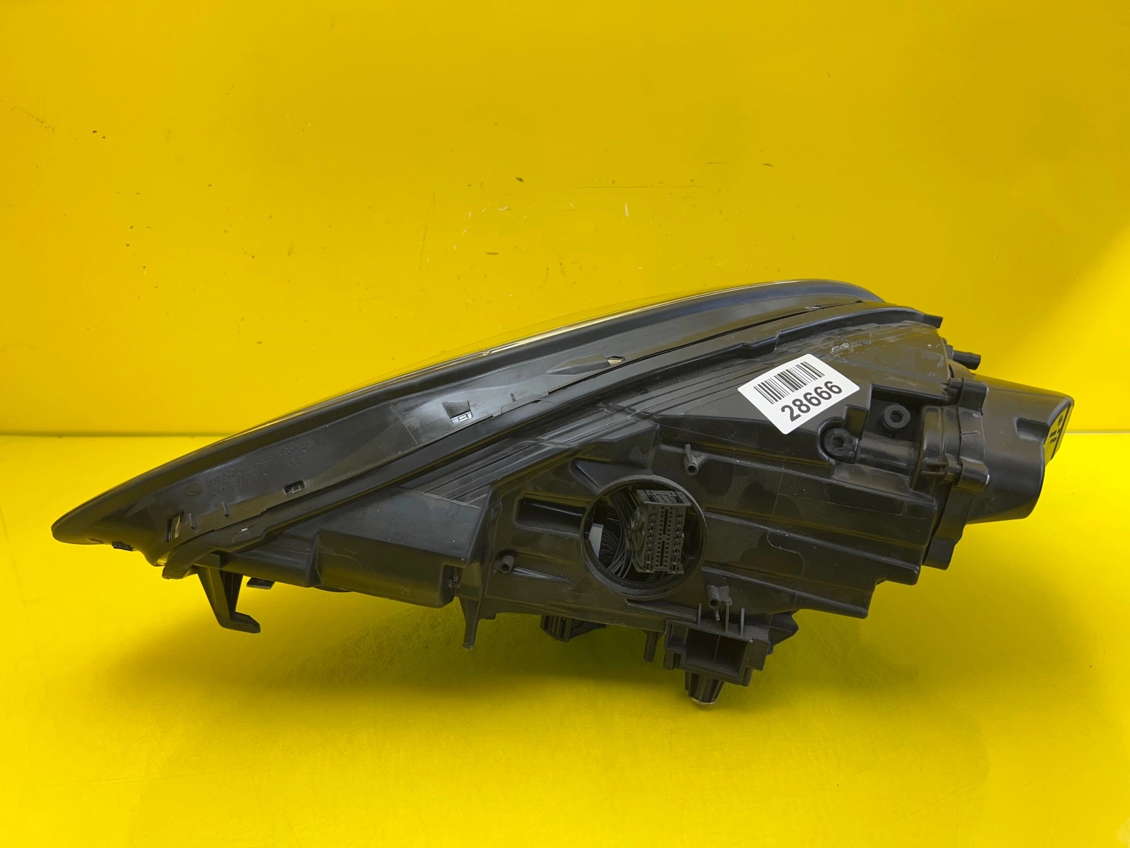 Far dreapta Full LED OEM 28666 - Image 3