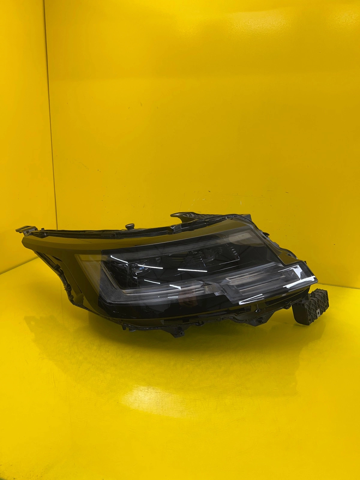 Far dreapta Full LED OEM 28681