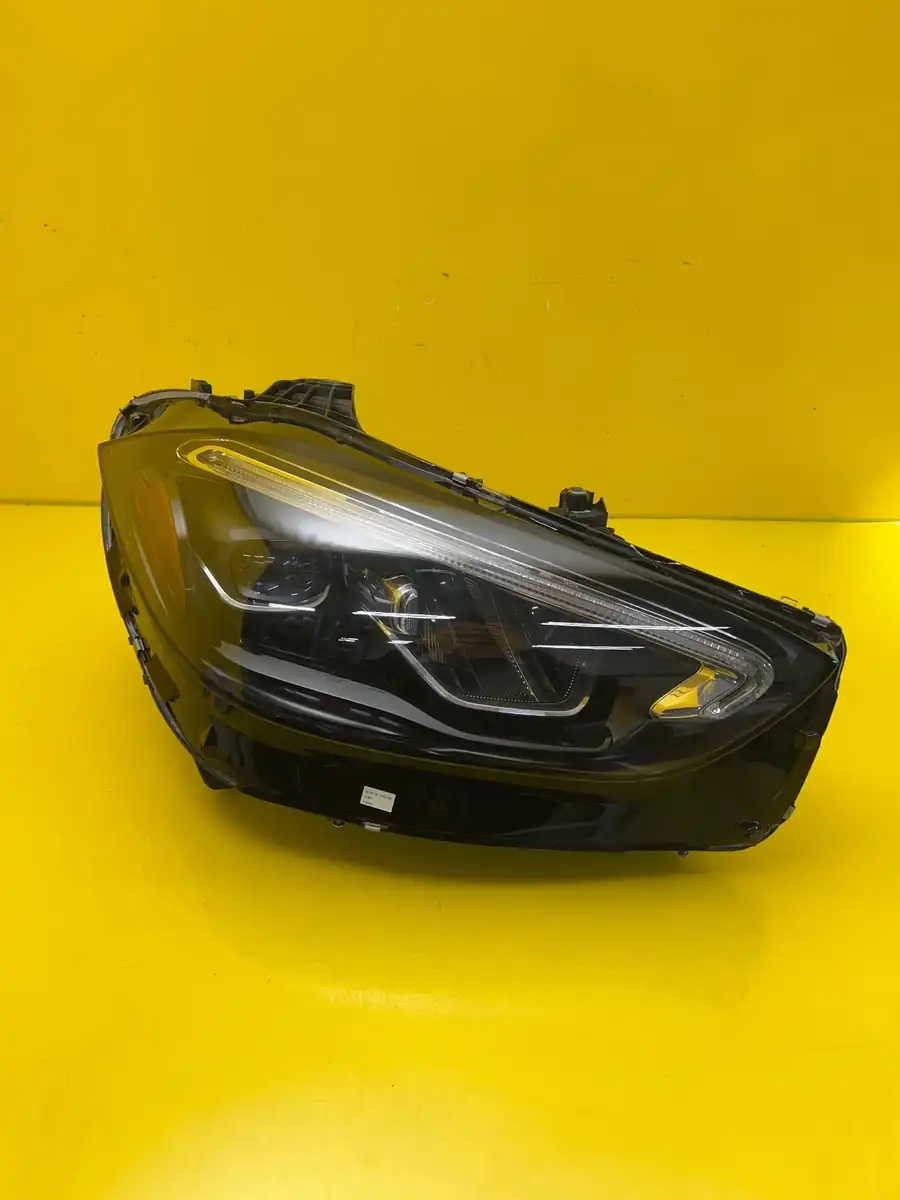 Far Dreapta Mercedes C-Class W206 Full LED
