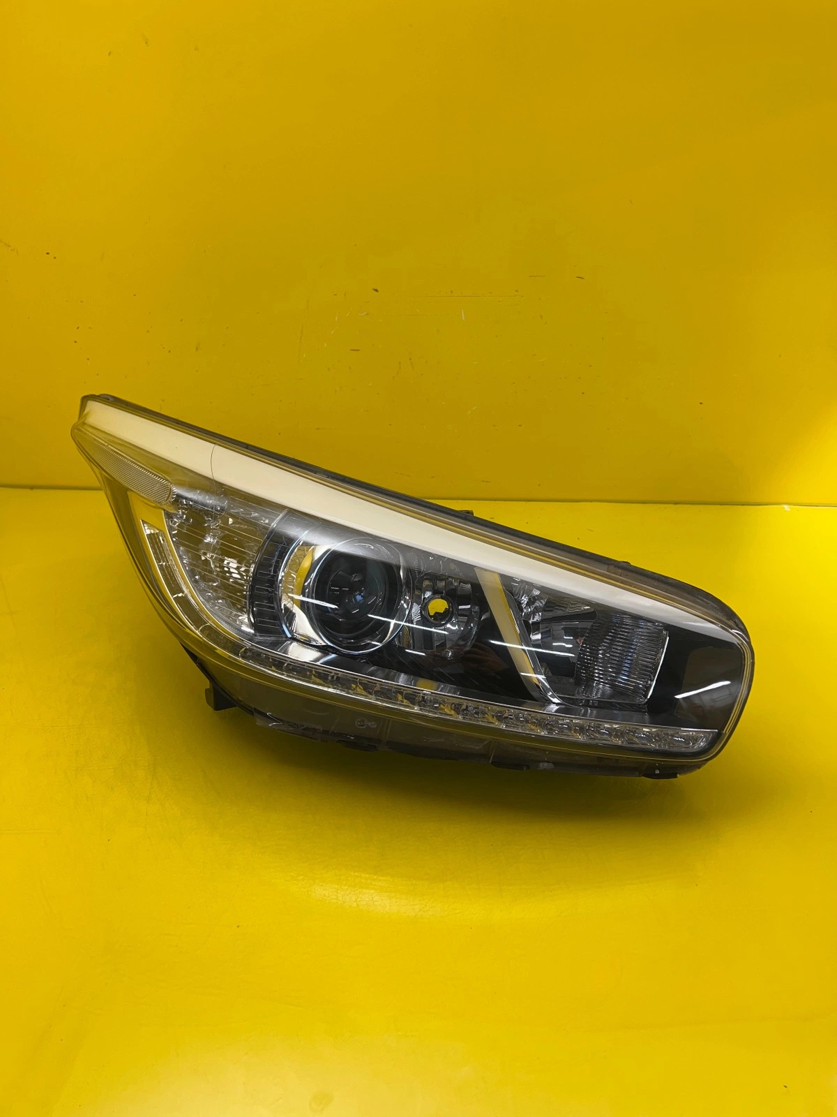 Far Dreapta Kia Ceed II Soczewka LED