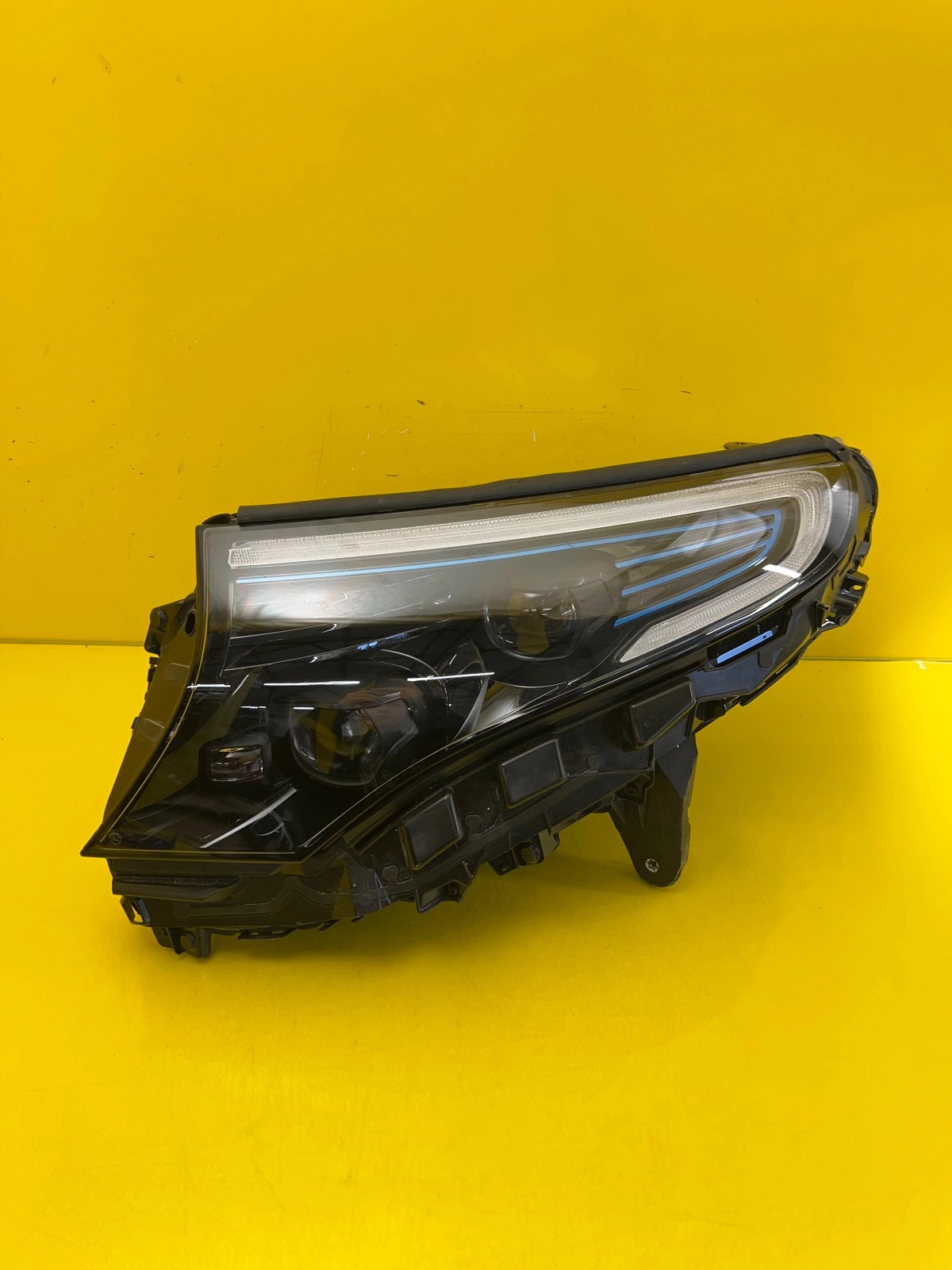 Far stânga Full LED OEM 28781