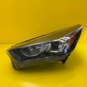 Far Stanga Ford Kuga MK2 Lift