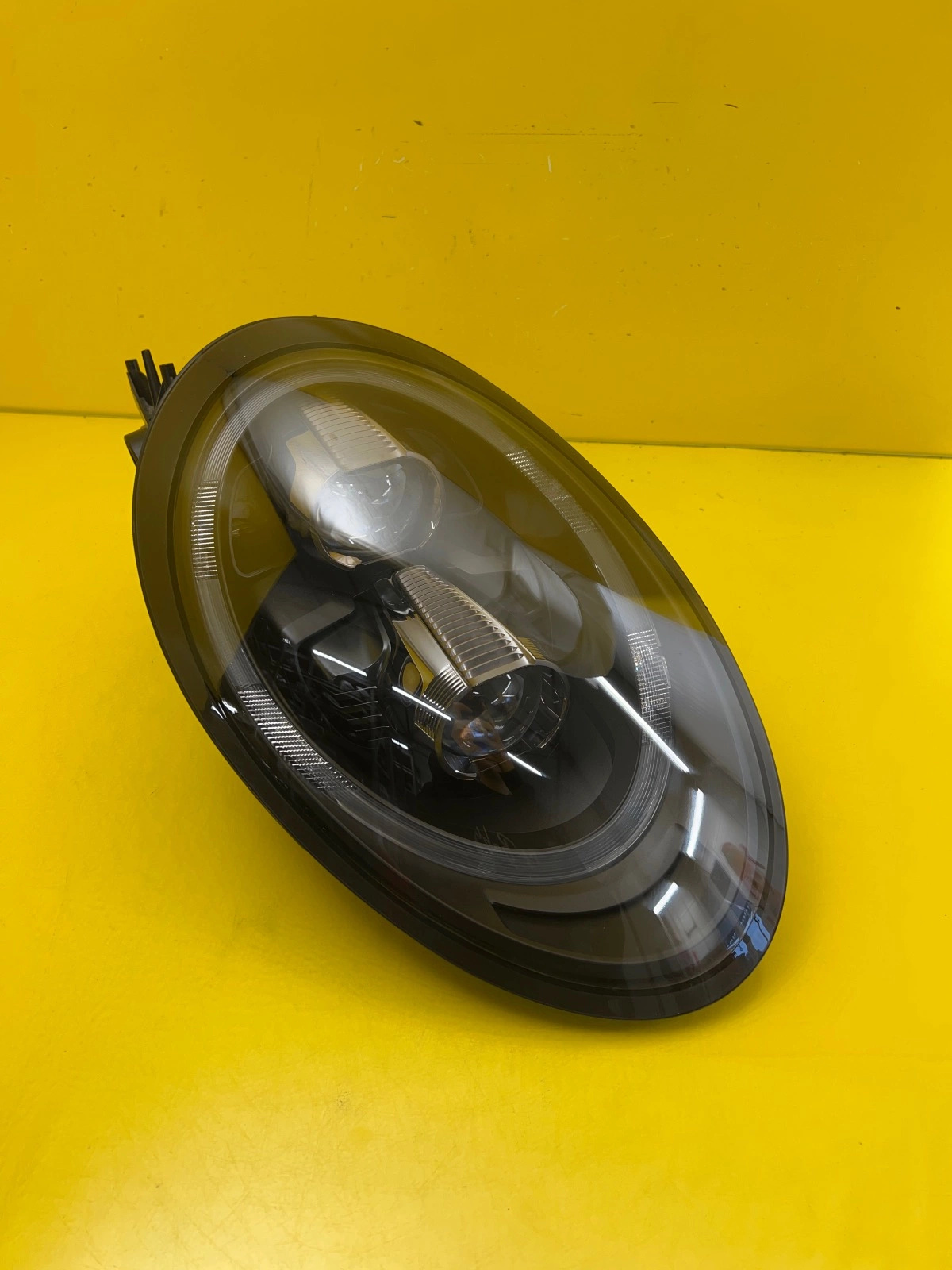 Far dreapta Full LED OEM 28903