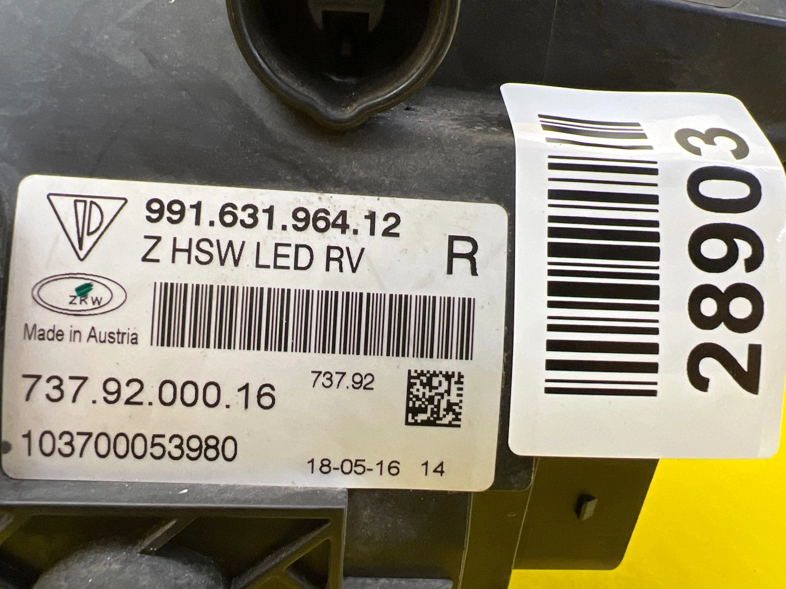 Far dreapta Full LED OEM 28903 - Image 2