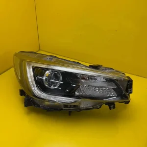 Far Dreapta Subaru Outback V Full LED