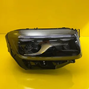 Far Dreapta Mercedes Glb W247 Lift Full LED