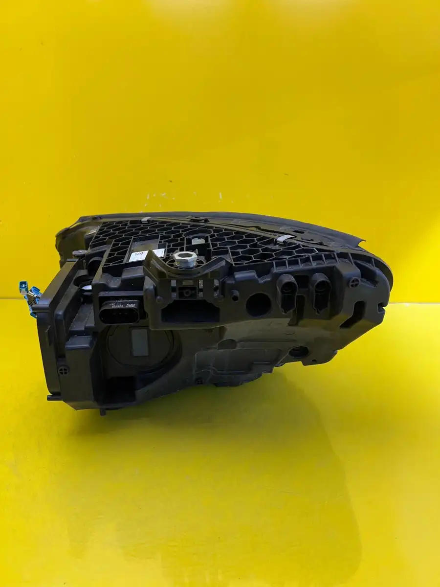 Far Dreapta Mercedes EQE W295 A295 Full LED