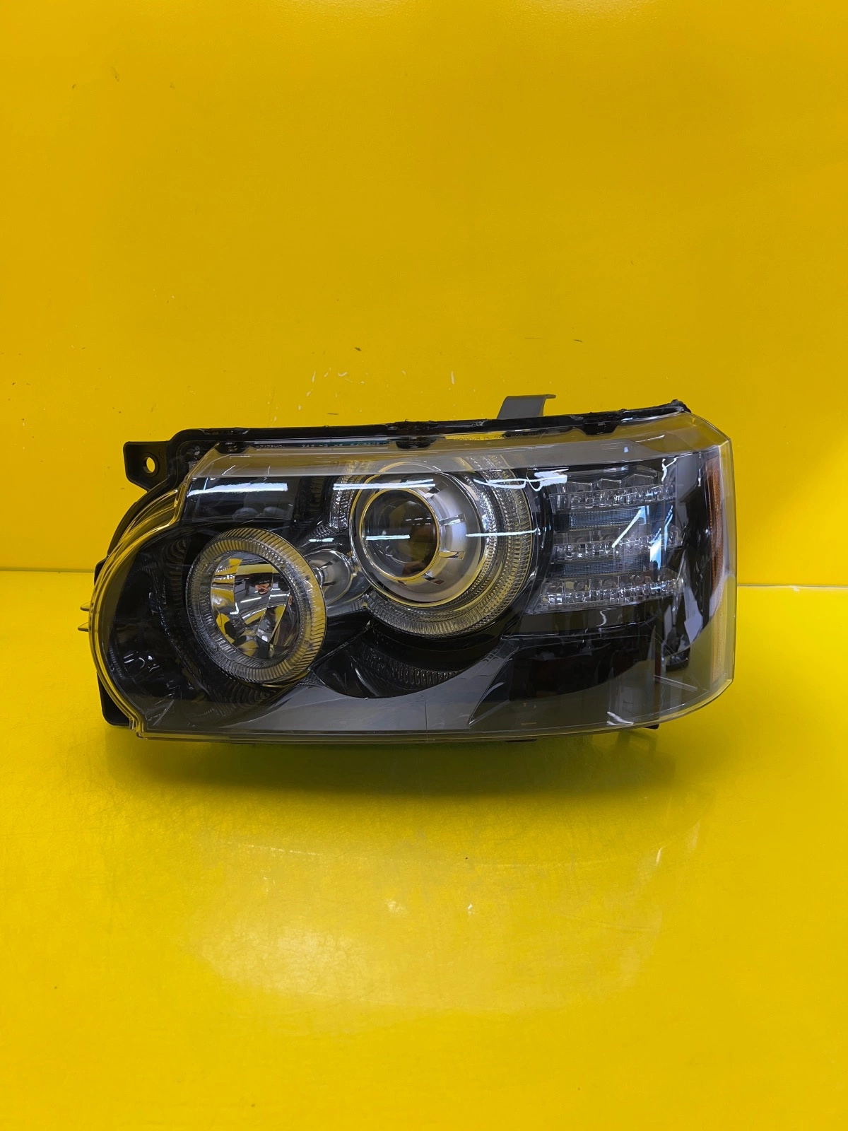 Far Stanga Land Rover Range Rover Vogue L322 Xenon