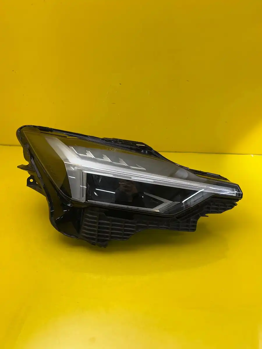 Far Dreapta Volvo Full LED