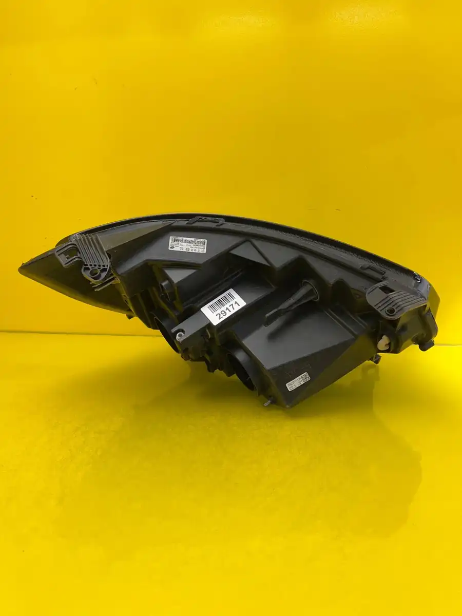 Far Renault Master 4 IV 19- LED