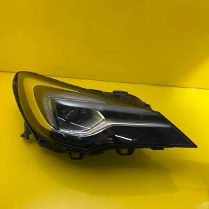 Far Dreapta Opel Astra 5 V K Full LED