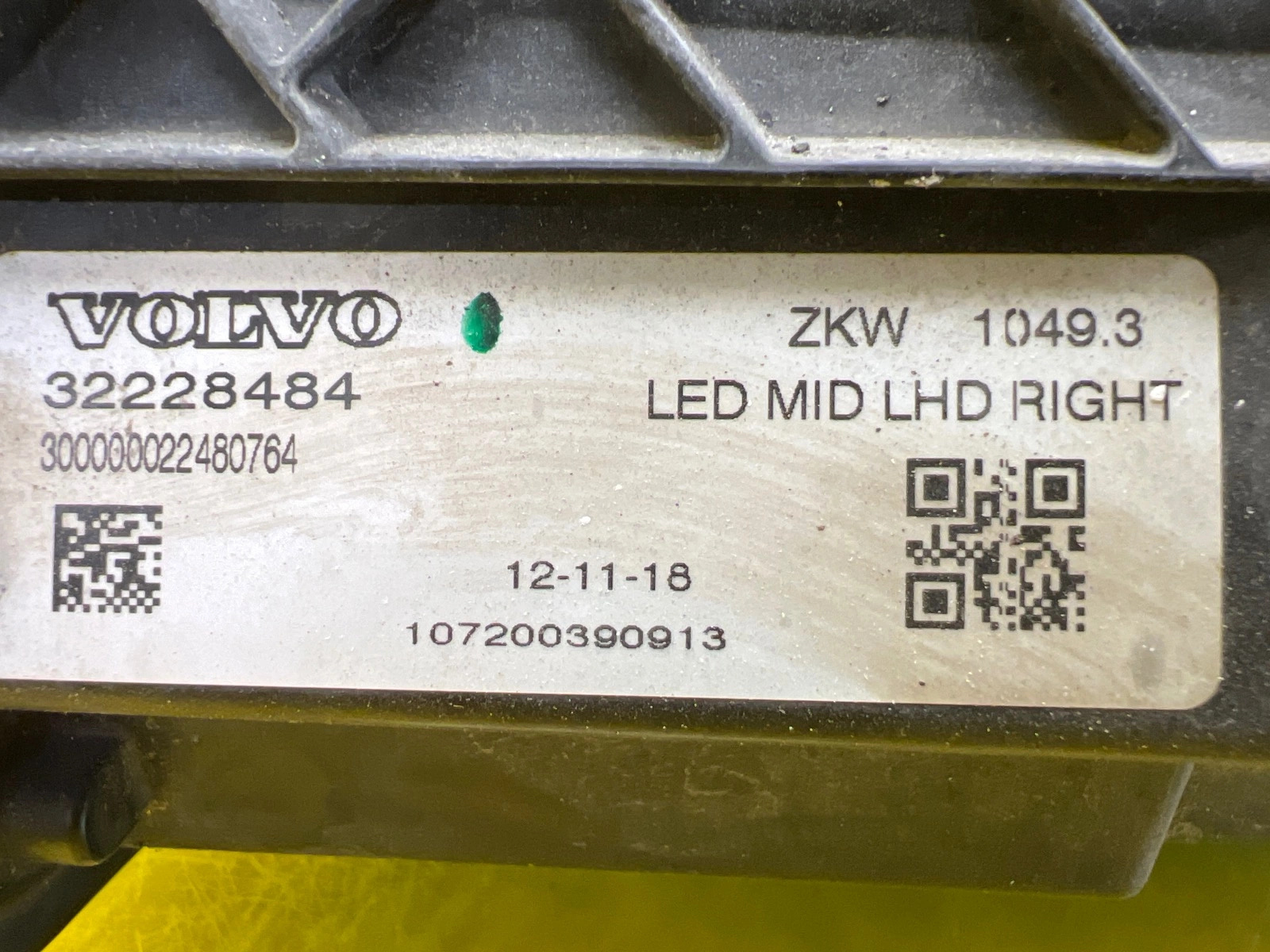Far Dreapta Volvo V40 S40 Mid LED - Image 2