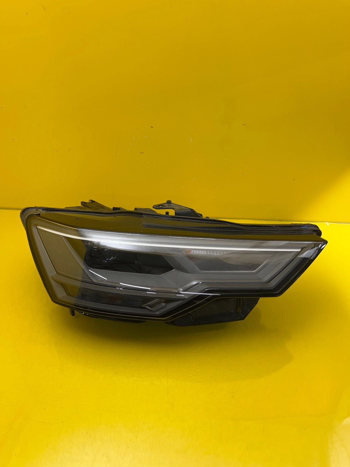Far dreapta Full LED OEM 29238