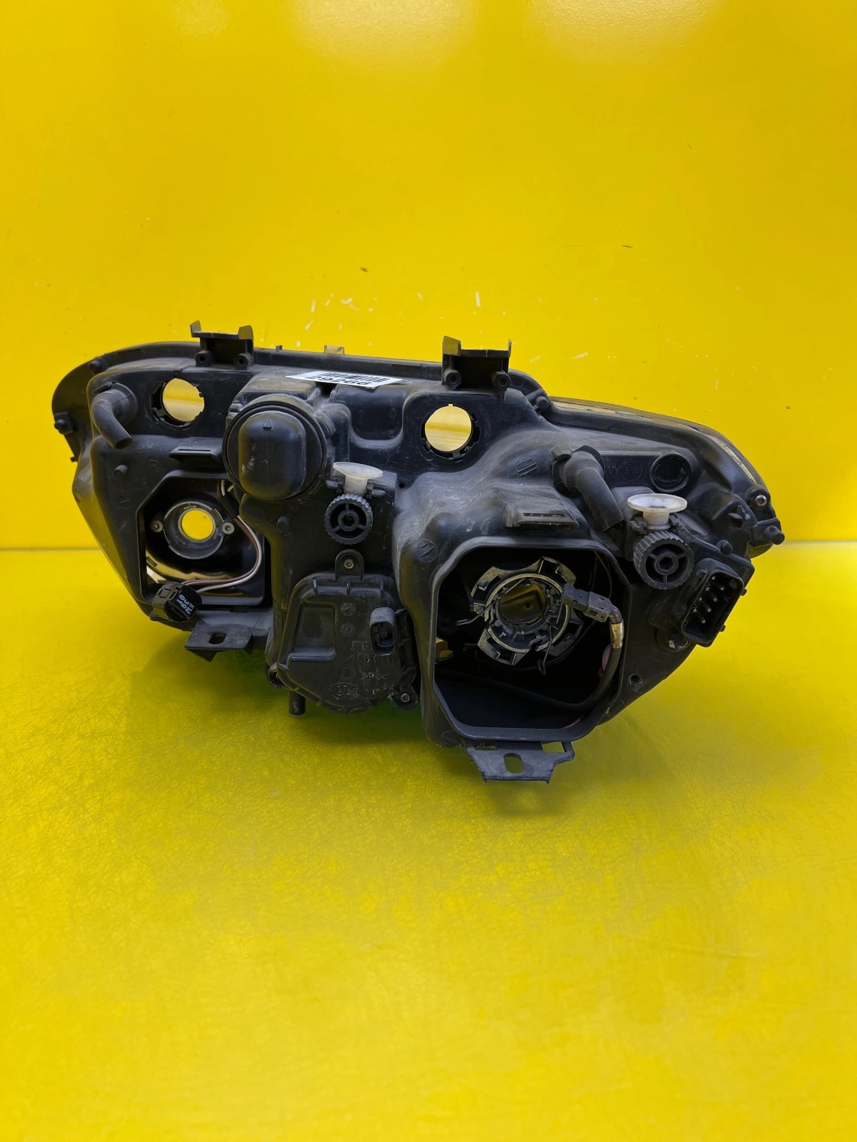 Far dreapta Xenon BMW Seria 7 E65 2001-2005 OEM 29266 - Image 3