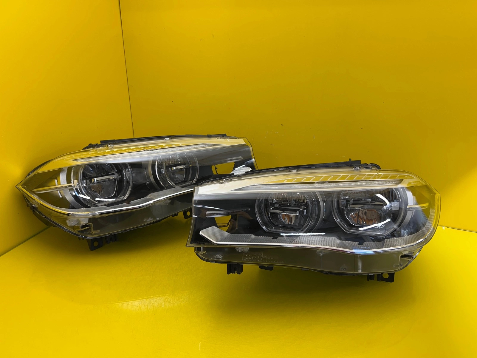 Far stânga Full LED Adaptive BMW X5 F15 OEM 7442647-03