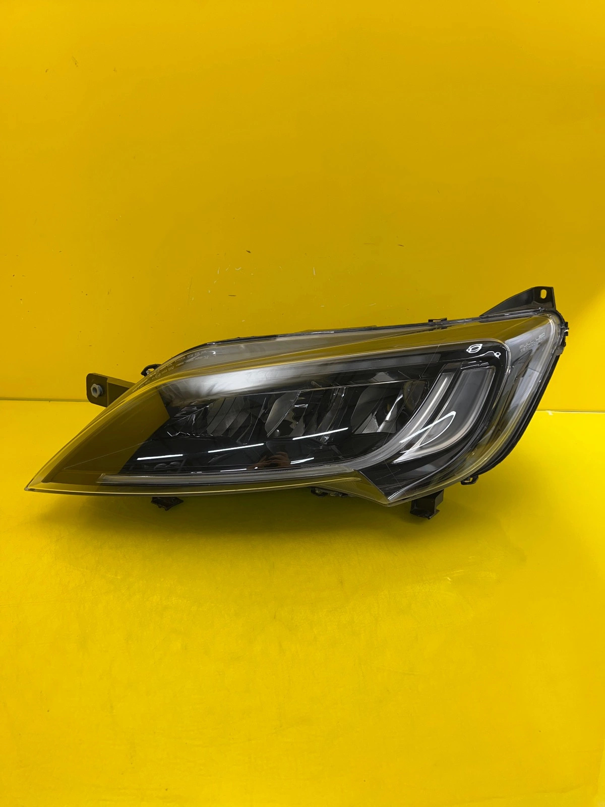 Far stânga Full LED Facelift OEM 29373