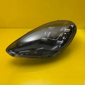 Far Porsche Panamera II 971 Matrix